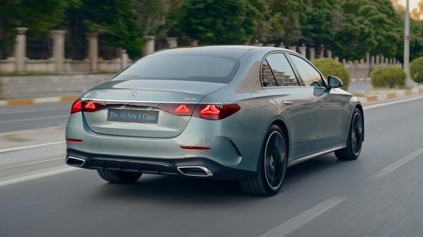 What are the key ingredients for a classic Cornish pasty?